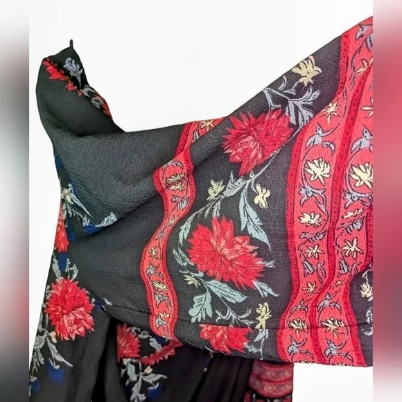 Forever 21 Plus Size (1X) Romper - Picture 3 of 4